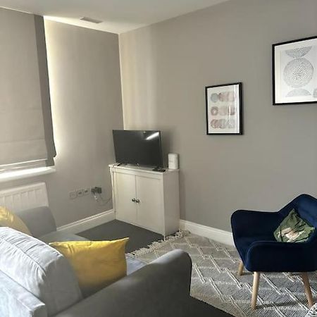 The One-Bedroom Central Brighton Retreat Buitenkant foto